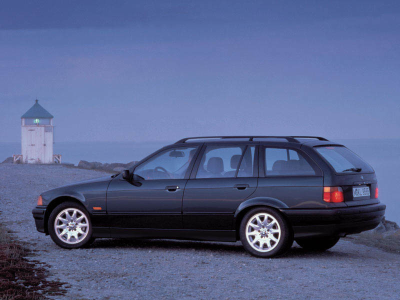BMW 3-series touring 1995 matmenys