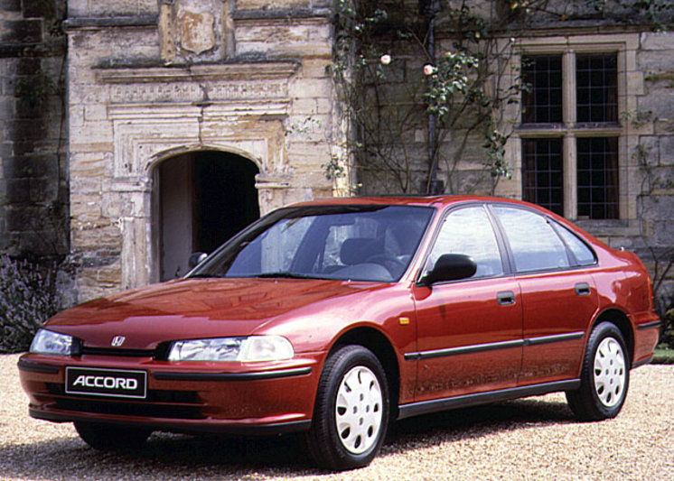 Honda Accord 1993 matmenys