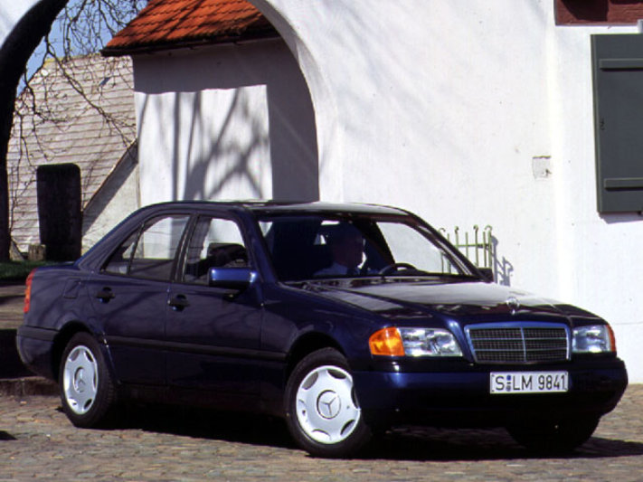 Mercedes C-class Mercedes-Benz C-class 1993 matmenys