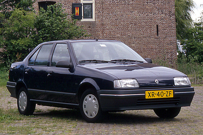 Renault 19 Chamade 1989 matmenys