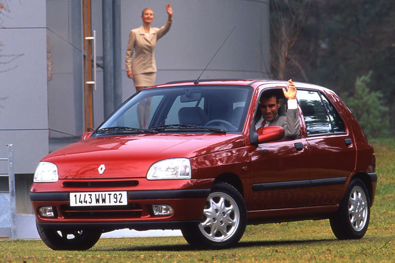 Renault Clio 1996 matmenys