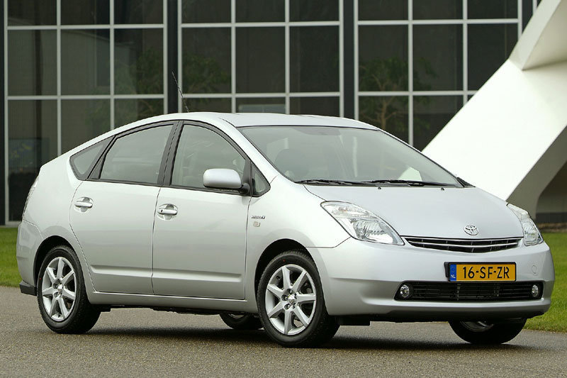Toyota Prius 2006 matmenys